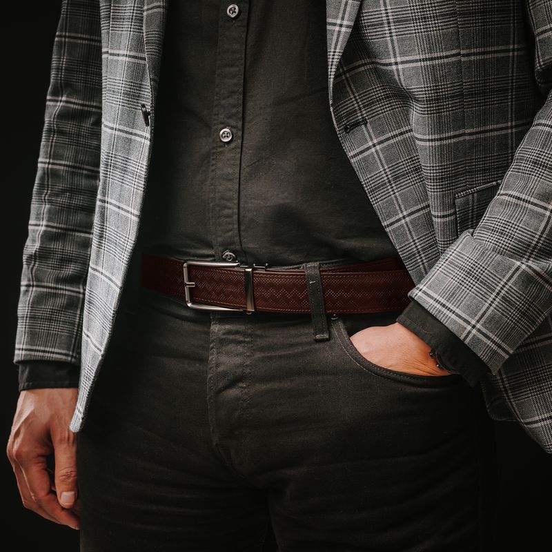 Kožený opasok s dekorom a automatickou prackou – BLACK CLOSE, limitovaná edícia, tmavo hnedý