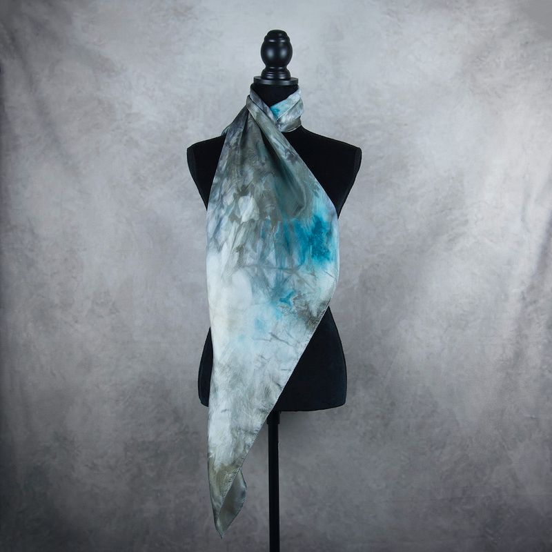 Hodvábna šatka VZOR_50, 85×90 cm, Made in Slovakia
