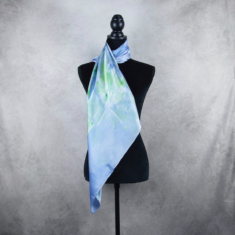Hodvábna šatka LIMITED_314, 90×90 cm, ručne vyrábaná na Slovensku