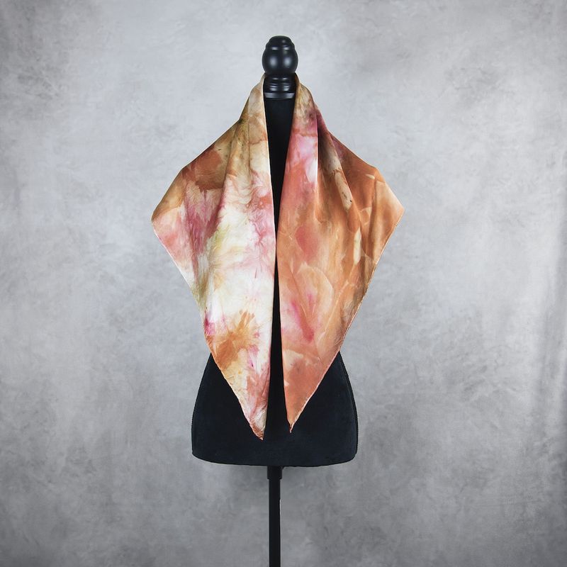 Luxusná hodvábna šatka LIMITED_326 – 100 % prírodný hodváb, 90 × 90 cm