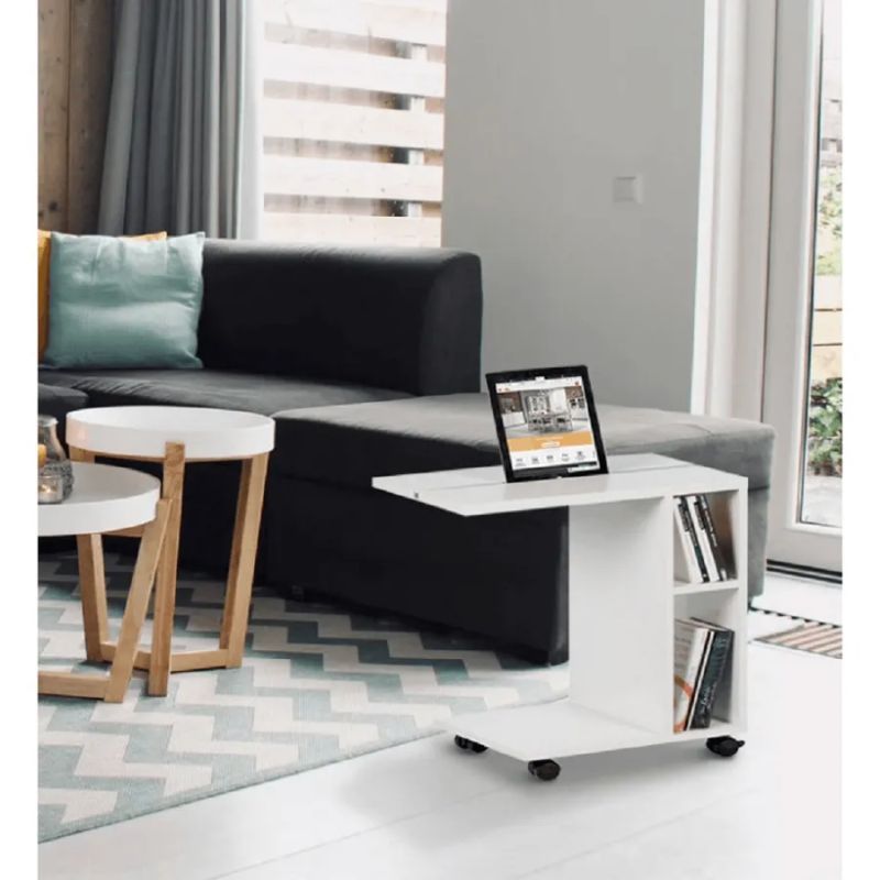 Príručný stolík z kvalitnej drevotriesky v bielom prevedení