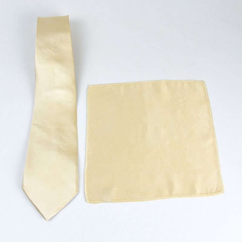 Hodvábna kravata a vreckovka v béžovej farbe, 100% hodváb