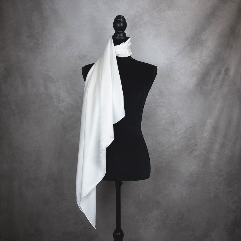Hodvábna šatka BIELA 90 x 90cm