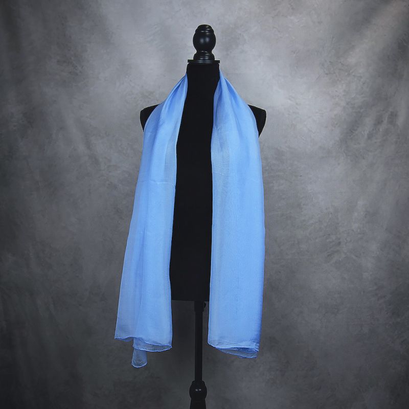 Hodvábny šál SVETLO MODRÝ 180 x 110cm