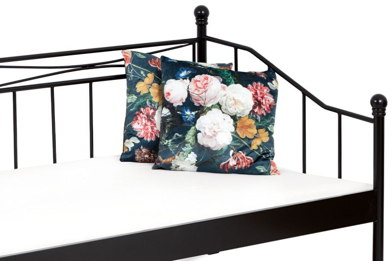 Jednolôžková kovová posteľ matnej čiernej farby