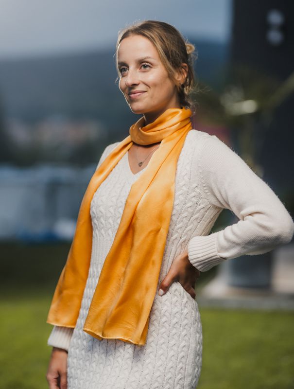 Hodvábny šál ORANŽOVÝ, Vyrobený na Slovensku, 175 x 45cm