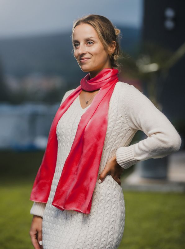 Hodvábny šál RUŽOVO-ČERVENÝ, Vyrobený na Slovensku, 175 x 45cm