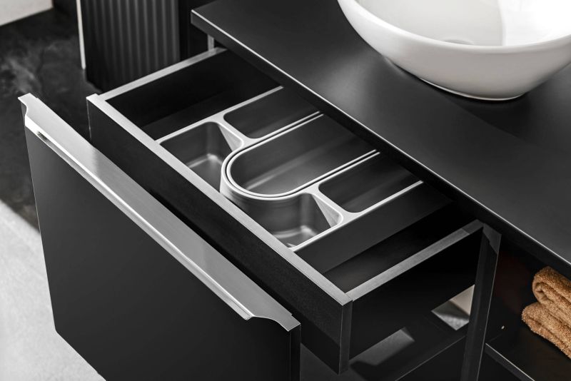 Skrinka do kúpeľne 82-80-B-2S čierna