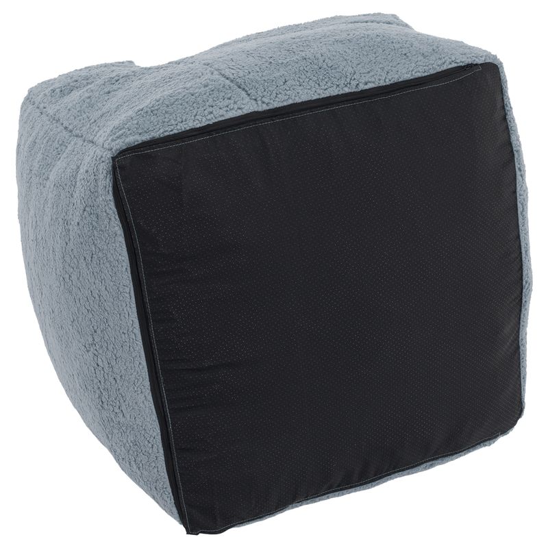 Moderný sedací vak v elegantnej svetlosivej farbe