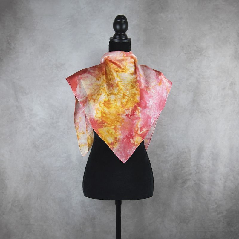 Limitovaná hodvábna šatka LIMITED_237 – 90 x 90 cm, ručne vyrobená na Slovensku