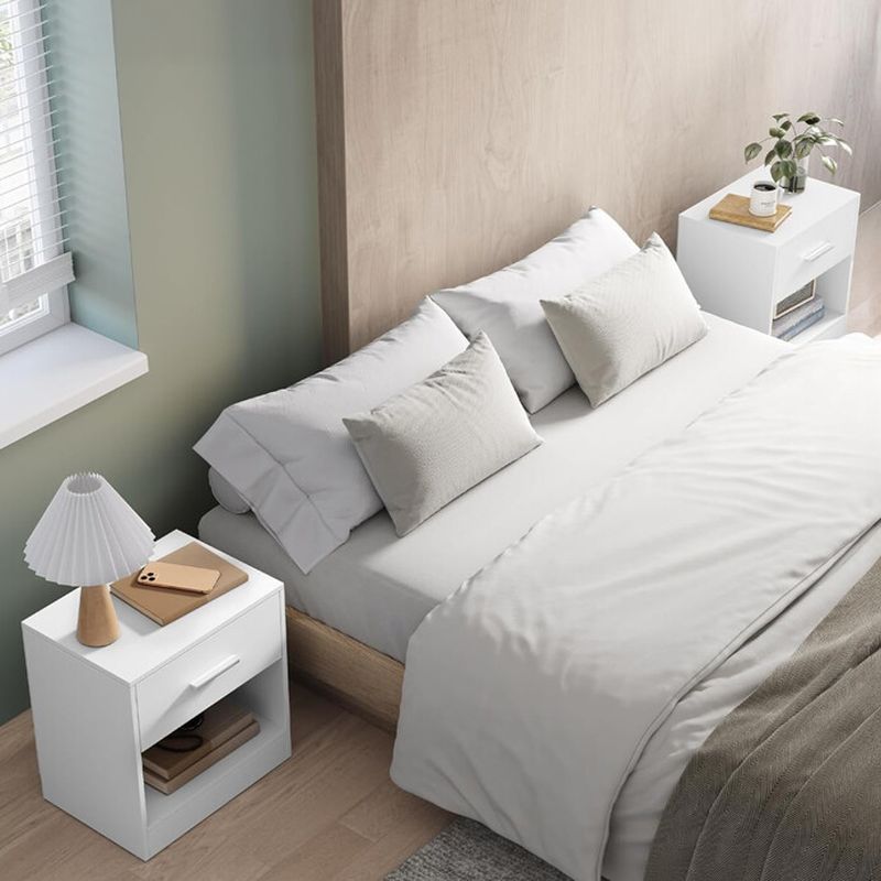 Súprava dvoch nočných stolíkov bielych matných