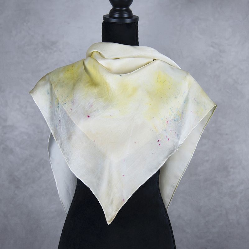 Luxusná hodvábna šatka LIMITED_341 – 100 % prírodný hodváb, 90 × 90 cm
