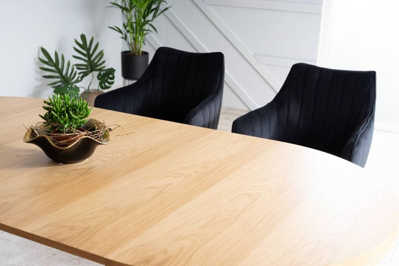 Otočná jedálenská stolička s lakťovými opierkami čierna/zelená