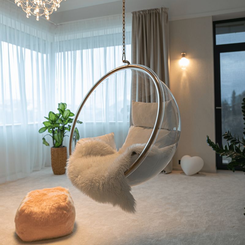 Závesné kreslo v modernom dizajne, transparentná-zlatá-biela