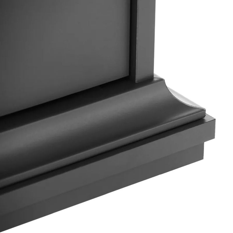 Nočný stolík v sivej farbe