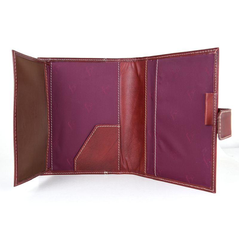 Kožený pracovný diár v bordovej farbe, ručne tamponovaný (limitovaná edícia)