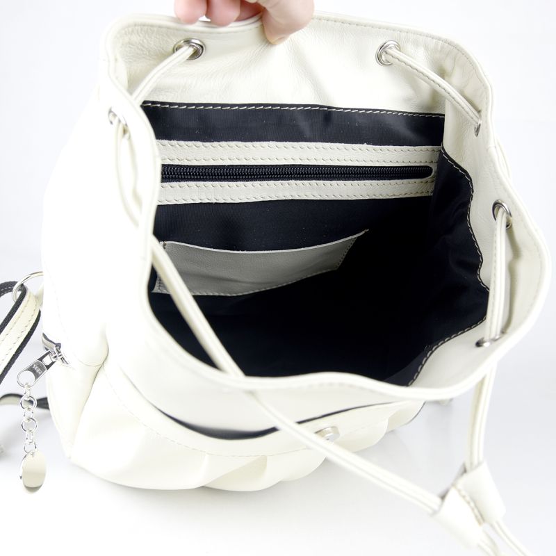 Luxusný kožený módny ruksak z prírodnej kože v krémovej farbe