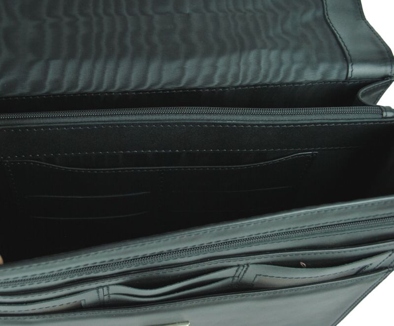 Luxusná perfektná kožená aktovka v čiernej farbe