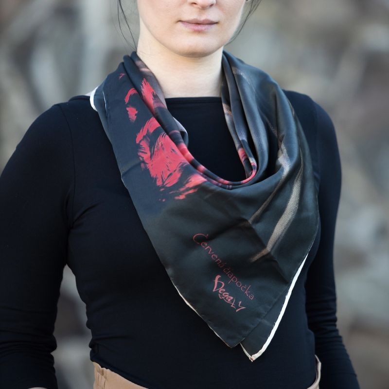 Módna hodvábna šatka ČERVENÁ ČIAPOČKA, 90 x 90cm