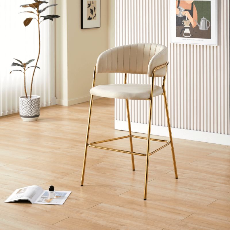 Dizajnová barová stolička, béžová Velvet látka-gold chróm zlatý