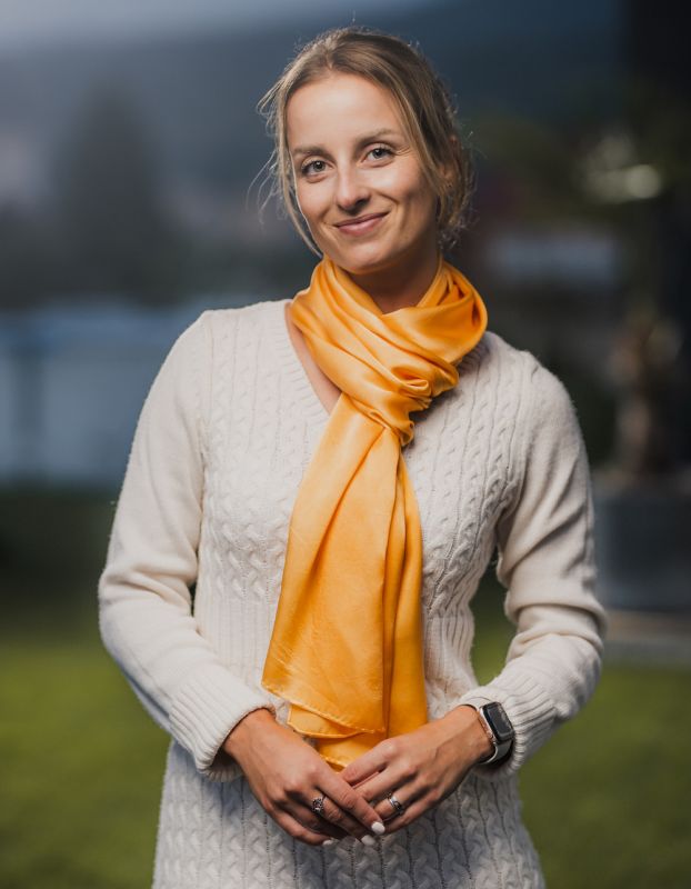 Hodvábny šál ORANŽOVÝ, Vyrobený na Slovensku, 175 x 45cm