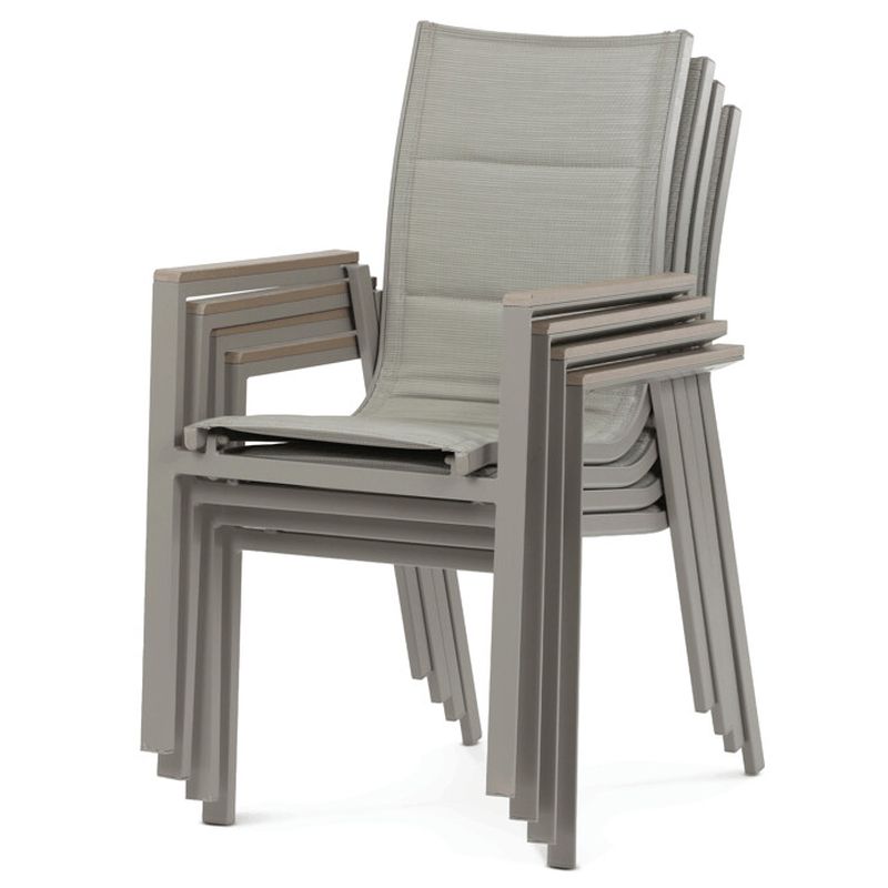 Moderná záhradná stolička v sivej látke