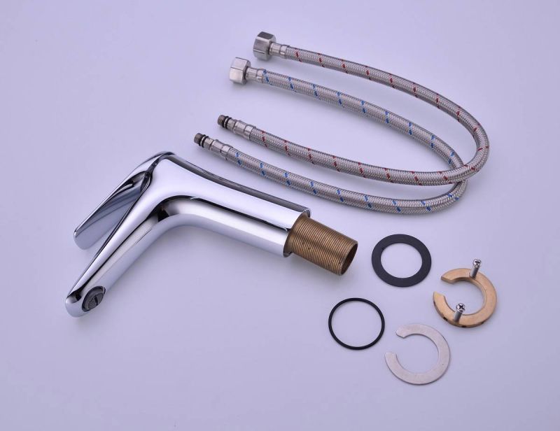 Elegantná umývadlová batéria, strieborná