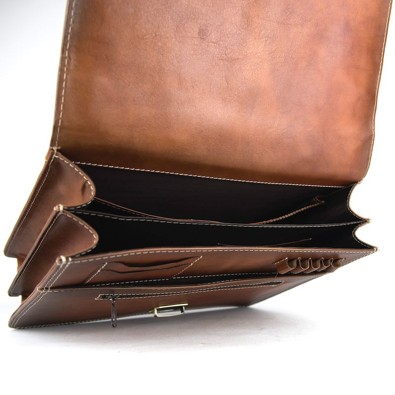 Luxusná kožená aktovka z pravej kože ručne tamponovaná v Cigaro farbe