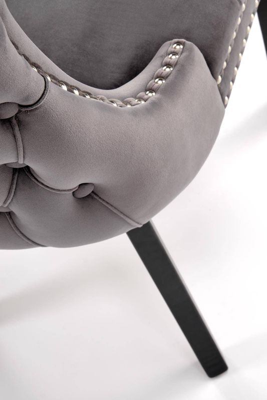 Jedálenská stolička, čierne drevené nohy-sivá látka