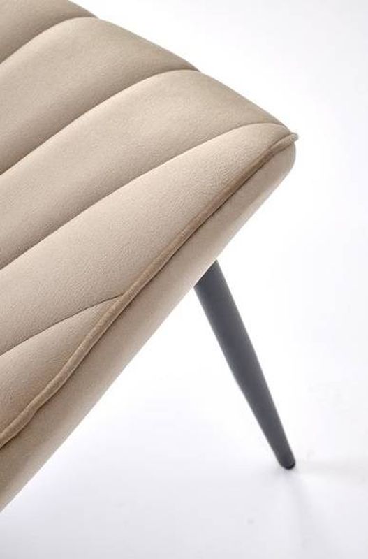 Jedálenská stolička 589, čierny kov - béžová látka Bluvel 40