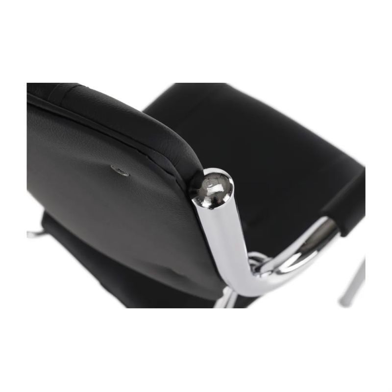 Stohovateľná stolička, čierna ekokoža