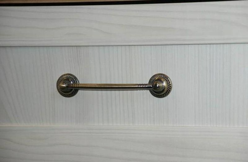 Elegantný konferenčný stolík, sosna nordická/dub divoký