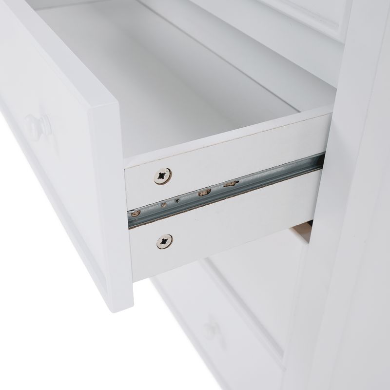 Štýlová komoda v provensálskom štýle biela