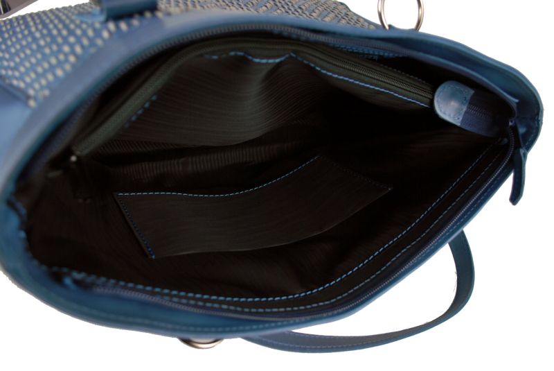 Ručne vyšívaná modrá kabelka z pravej kože - šedé vyšívanie