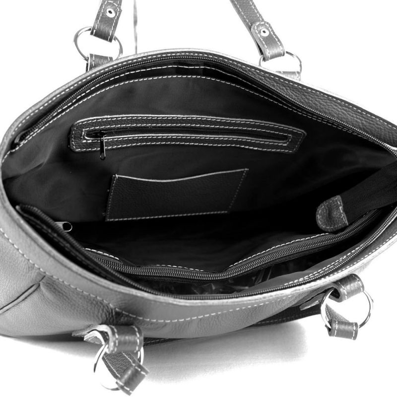 Veľká kožená kabelka v čiernej farbe