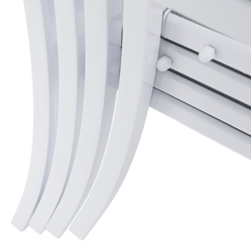 Záhradná stohovateľná stolička z umelej textílie v svetlosivej farbe