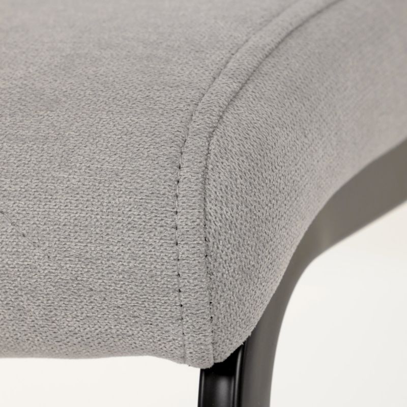 Stolička jedálenská, pohupovacia podnož, svetlo šedá látka, čierne kovové nohy