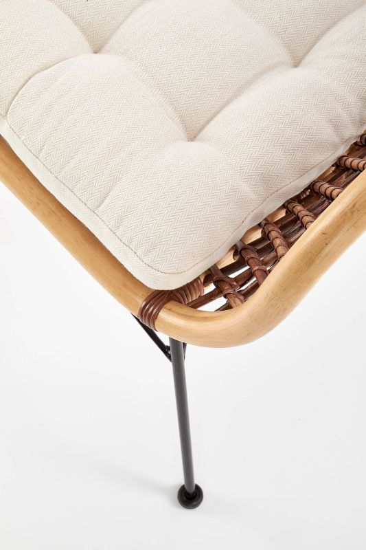 Štýlová jedálenská stolička z umelého ratanu