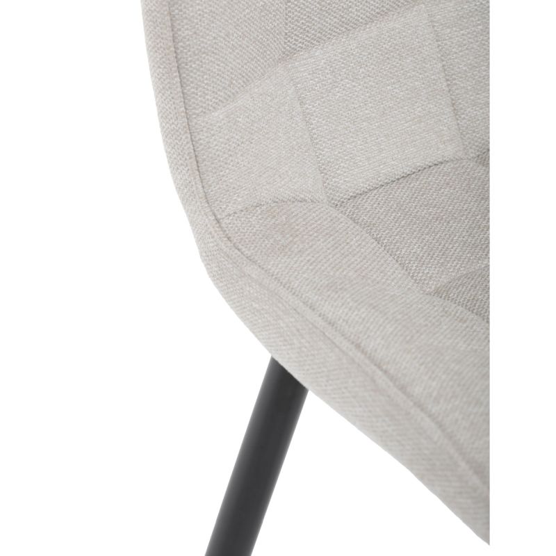 Stolička jedálenská, čalúnená béžovou látkou, čierne nohy