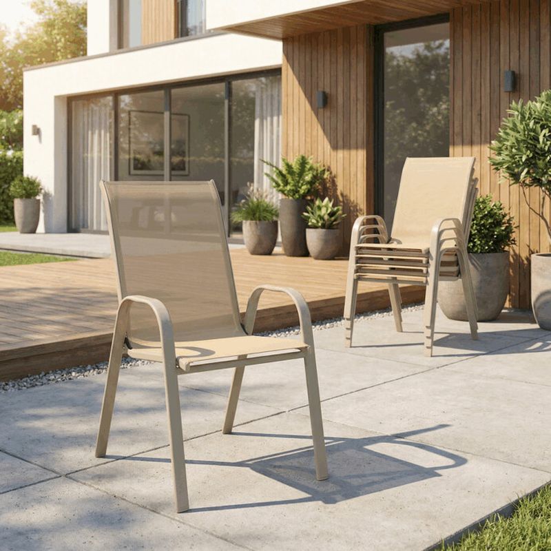 Moderná  záhradná stolička so sieťovinou, krémová