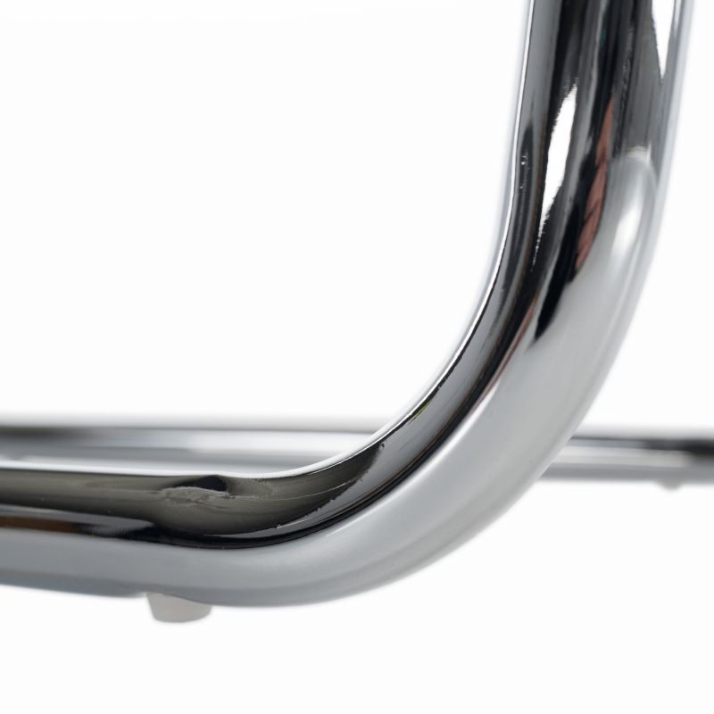 Moderná jedálenská stolička svetlosivá, svetlé šitie