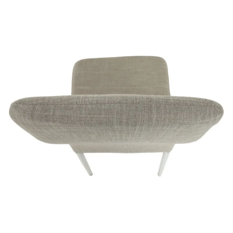 Stolička s jednoduchým dizajnom béžová látka