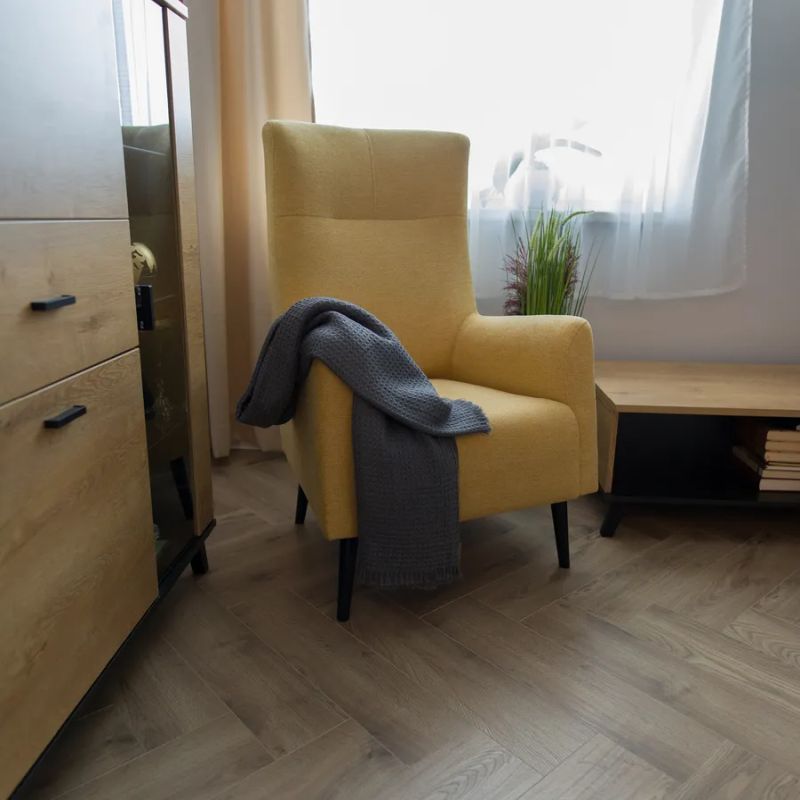 Komfortné kreslo ušiak, žltá/čierna