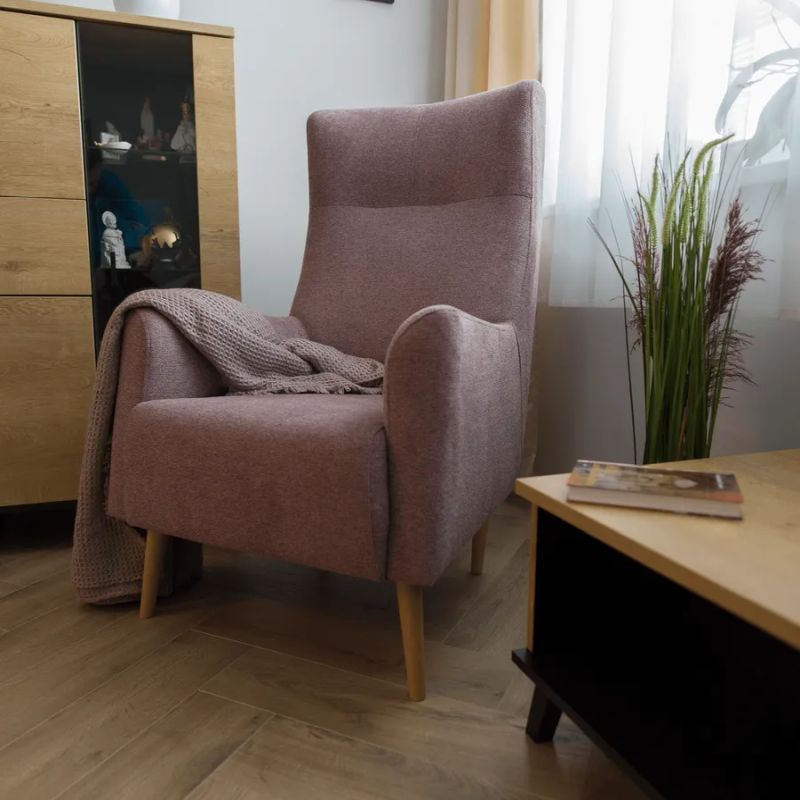 Komfortné kreslo ušiak, staroružová/buk
