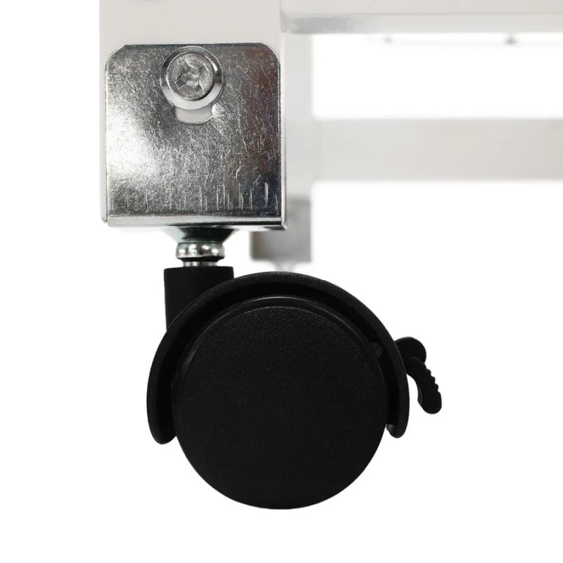 Praktický drevený servírovací vozík biely