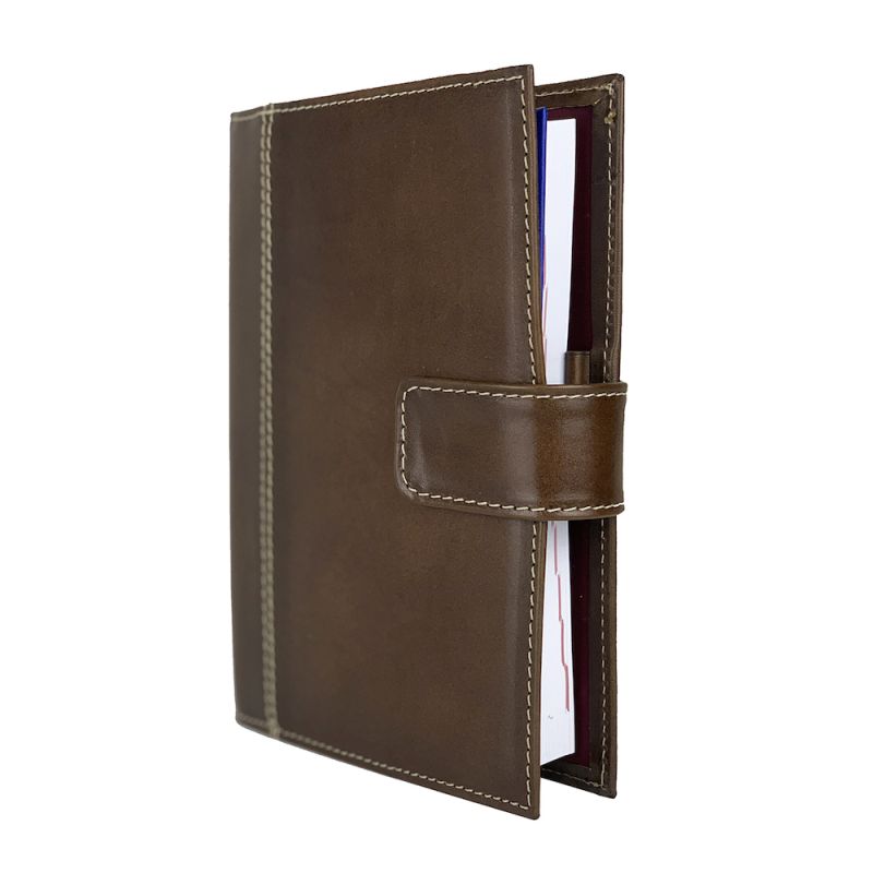 Kožený pracovný diár v hnedej farbe, ručne tamponovaný (limitovaná edícia)