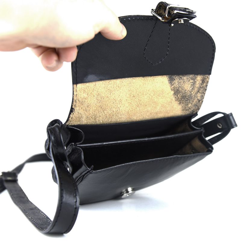 Módna MINI kožená kabelka v čiernej farbe