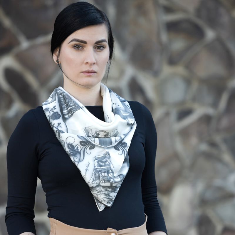 Módna hodvábna šatka SLOVENSKO BLACK - WHITE, 90 x 90cm