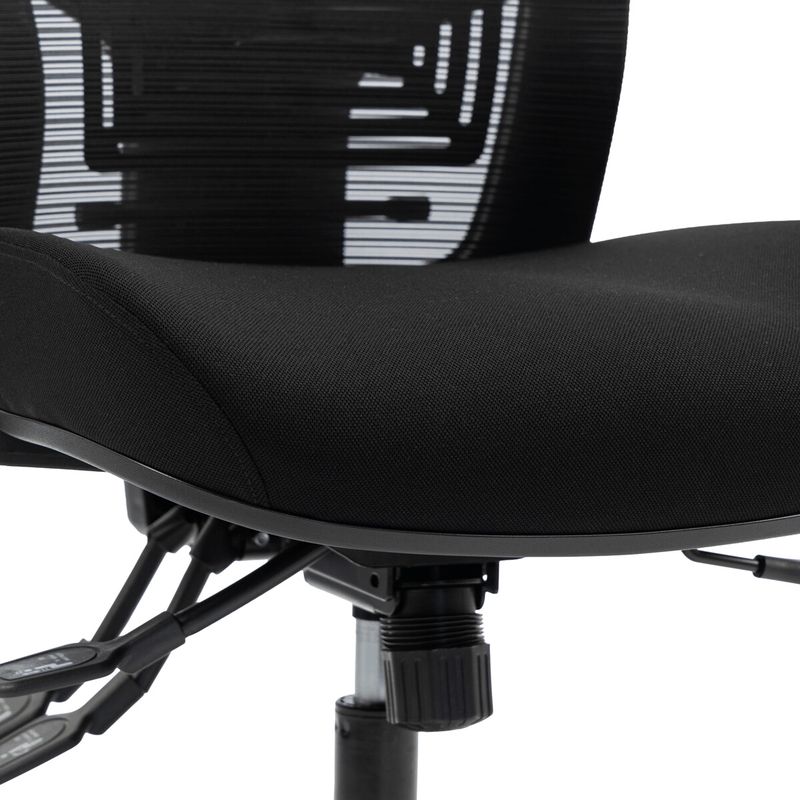Ergonomická kancelárska stolička čierna, sieťované operadlo, 120 kg