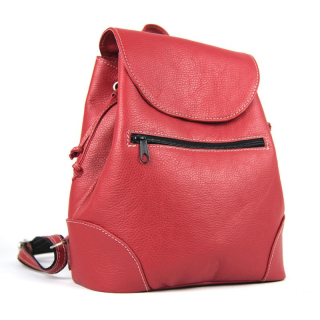 Praktický kožený batoh v červenej farbe